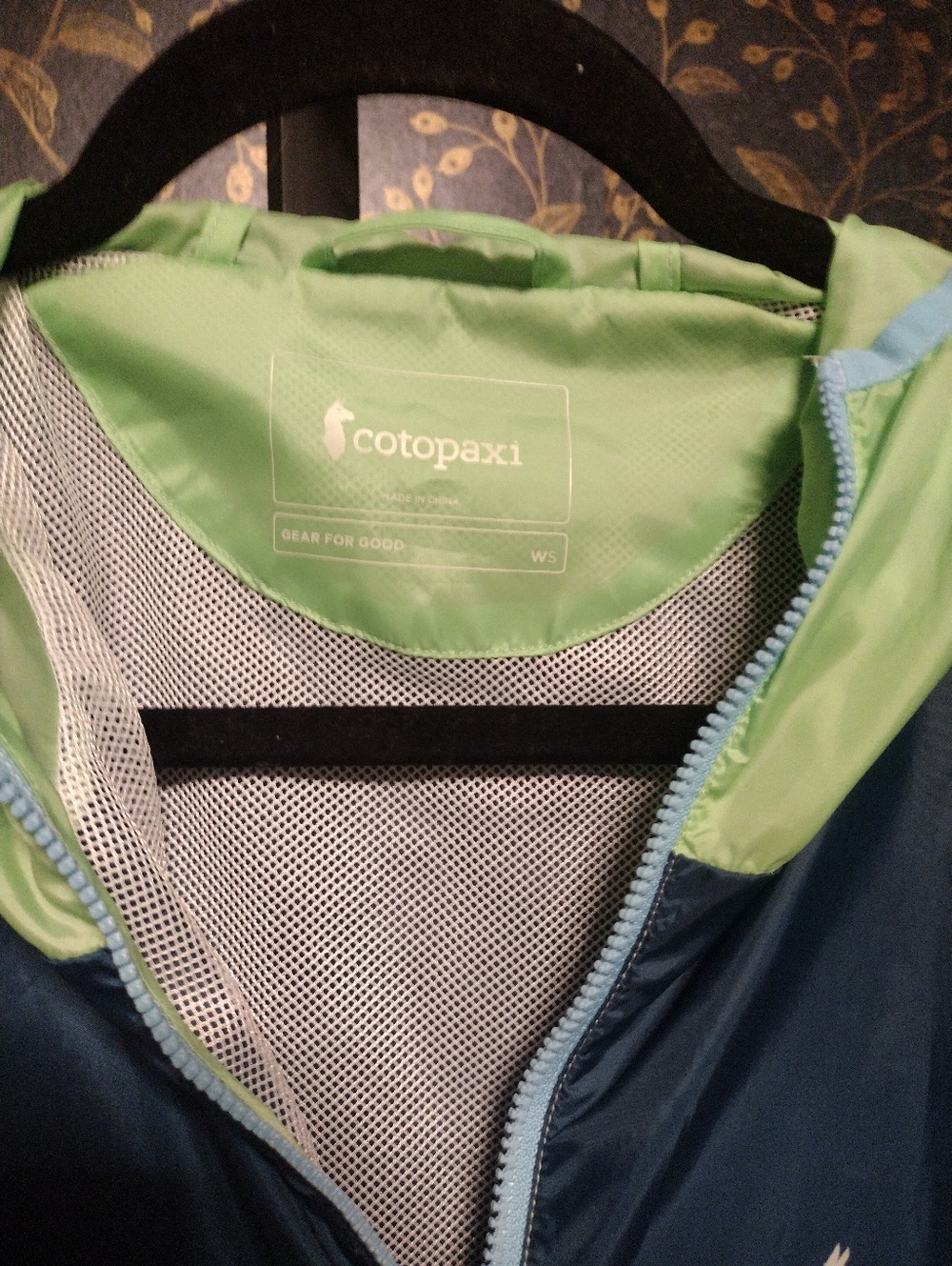 cotopaxi Teca Windbreaker Colorblock Cropped Jacket - Picture 2 of 5